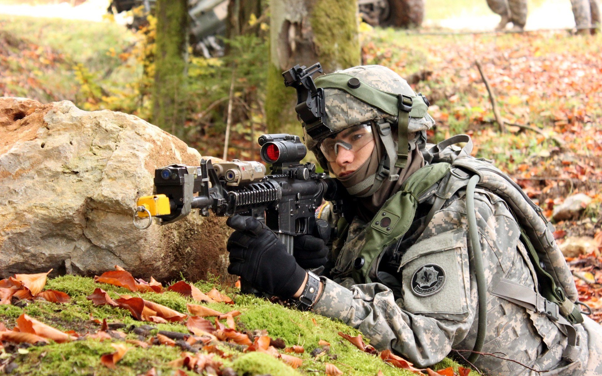 AC米兰-“东安湖体育公园赛场：龙舟赛事重燃传统水上竞技的魅力”