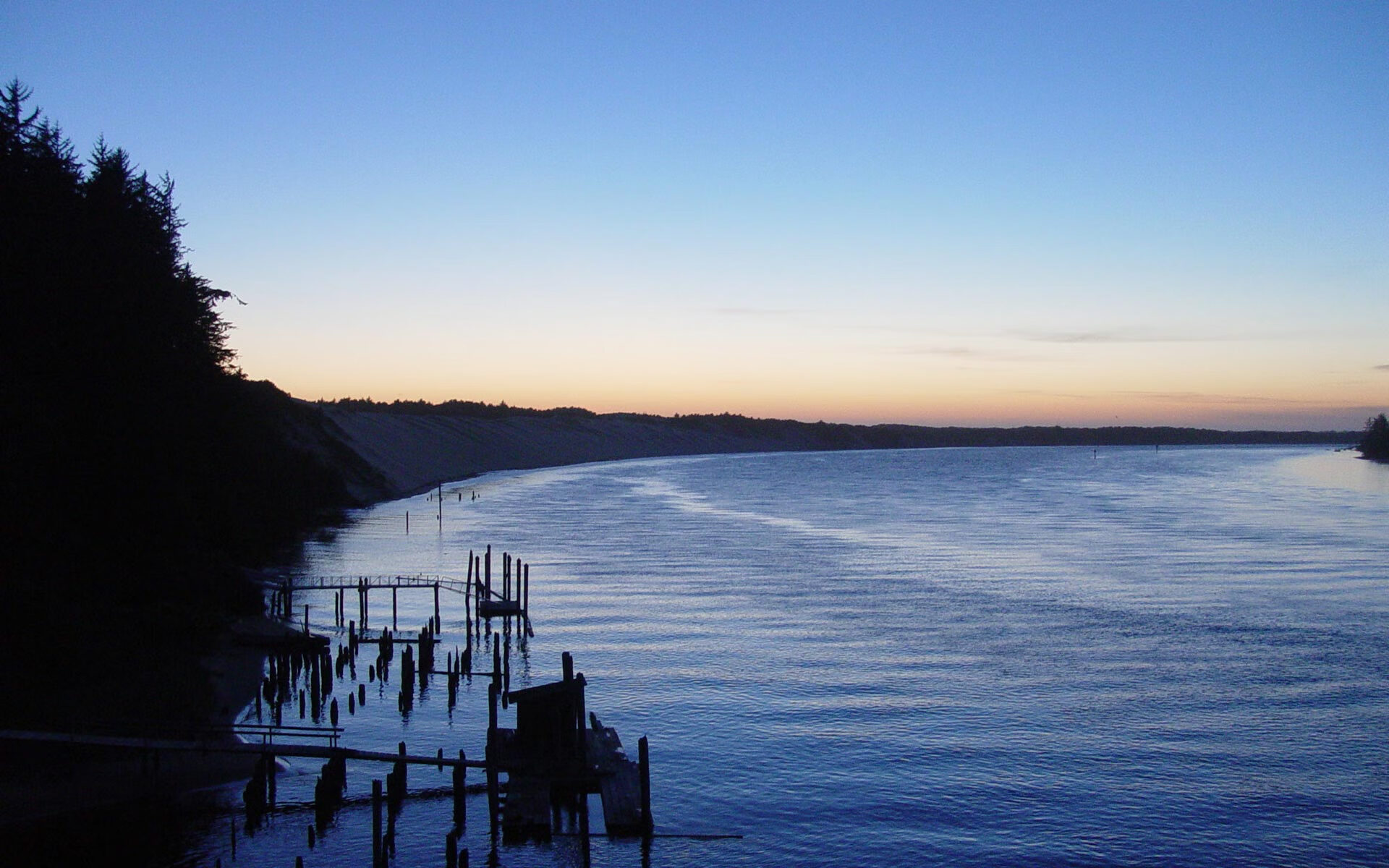 “汤姆·佩顿泳池冲刺,突破纪录迎接新挑战”